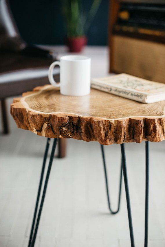 Table de chevet en bois